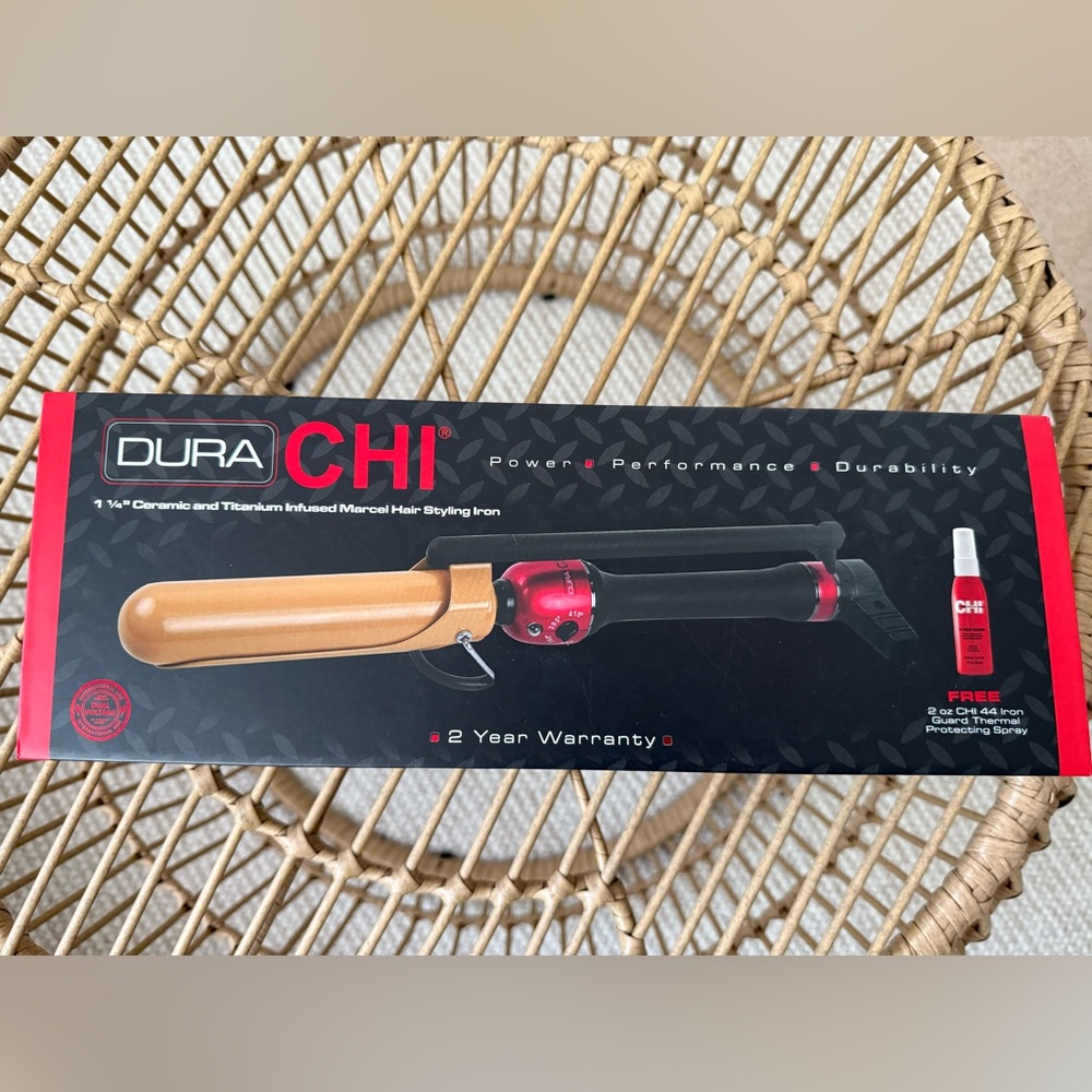 CHI 1 1/4 ceramic curling iron
